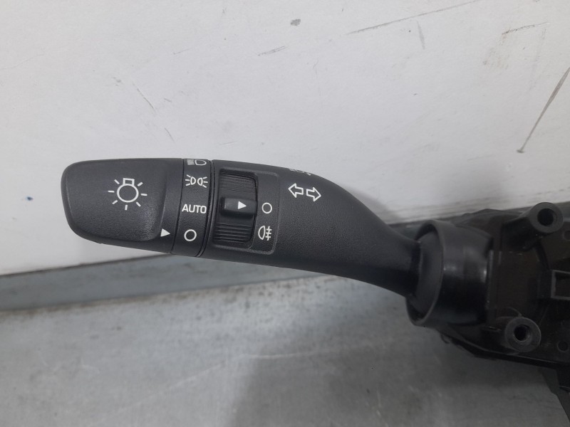 Recambio de mando luces y limpia para hyundai i20 ii (gb, ib) 1.2 referencia OEM IAM 93403C8350  