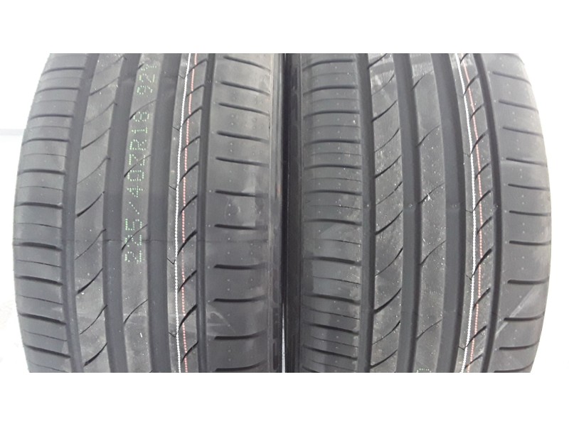 Recambio de neumatico pareja para neumaticos nuevos - referencia OEM IAM 225401892Y TRACMAX 225/40/18/92Y