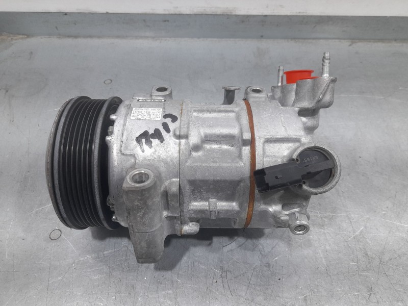 Recambio de compresor aire acondicionado para peugeot 208 ii (ub_, up_, uw_, uj_) 1.2 puretech 100 referencia OEM IAM 9828684880