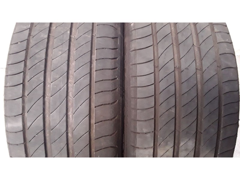 Recambio de neumatico pareja para neumaticos reutilizados - referencia OEM IAM 205451788V MICHELIN 205/45/17/88V