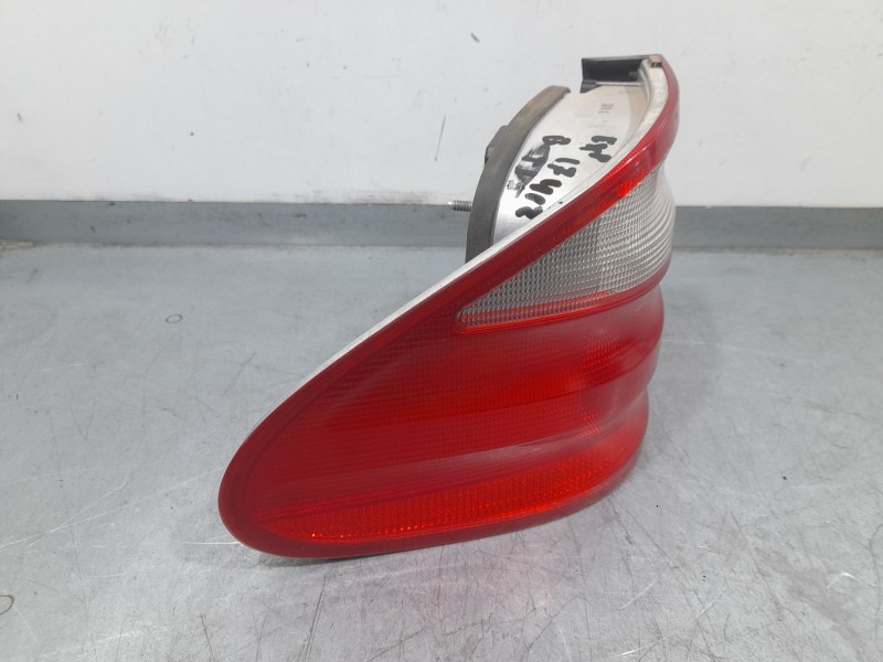 Recambio de piloto trasero izquierdo exterior para mercedes-benz clk (c208) clk 200 kompressor (208.345) referencia OEM IAM A208