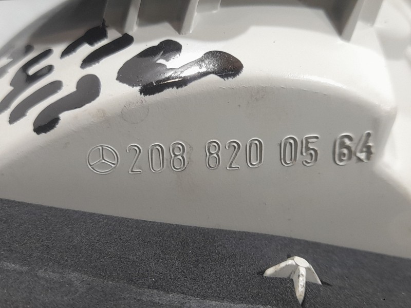 Recambio de piloto trasero izquierdo interior para mercedes-benz clk (c208) clk 200 kompressor (208.345) referencia OEM IAM A208