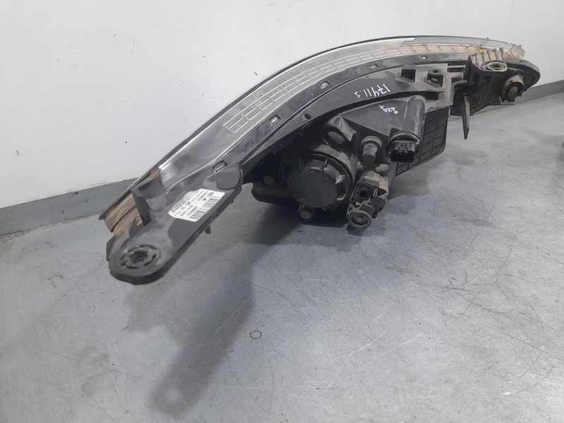 Recambio de faro izquierdo para hyundai i20 ii (gb, ib) 1.2 referencia OEM IAM 92101C8000 U009GBLX MAKO