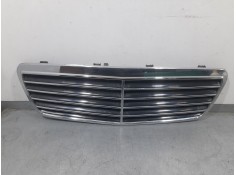 REJILLA DELANTERA A2088800085 