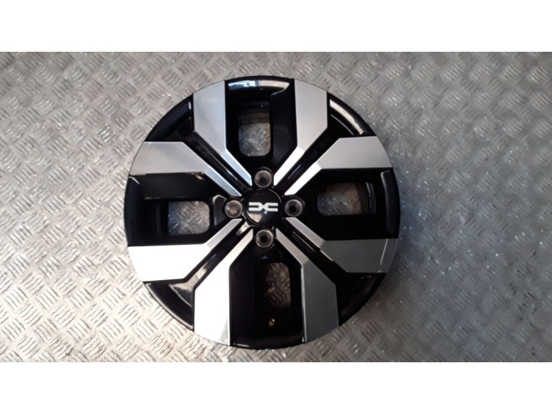 Recambio de llanta aluminio para dacia sandero iii 1.0 tce 90 referencia OEM IAM 6.5X16 4 TORN ET45 ROZADA ALUMINIO