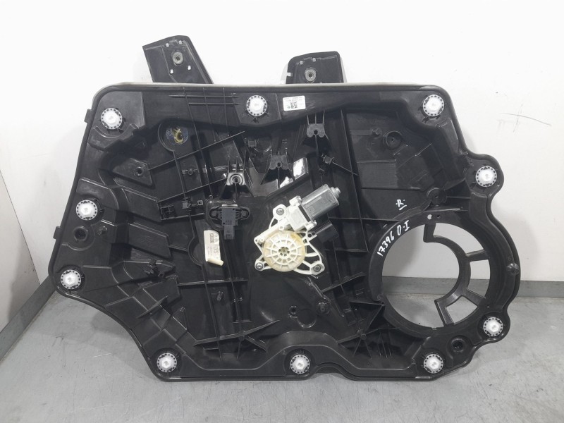 Recambio de elevalunas delantero izquierdo para ford fiesta vii (hj, hf) 1.5 tdci referencia OEM IAM C56809104  