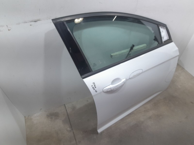 Recambio de puerta delantera derecha para ford focus iii 1.5 tdci referencia OEM IAM 2147844  
