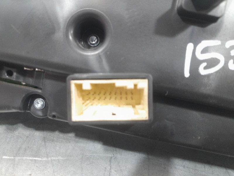 Recambio de cuadro instrumentos para peugeot 2008 (p1) allure referencia OEM IAM 9836056380  