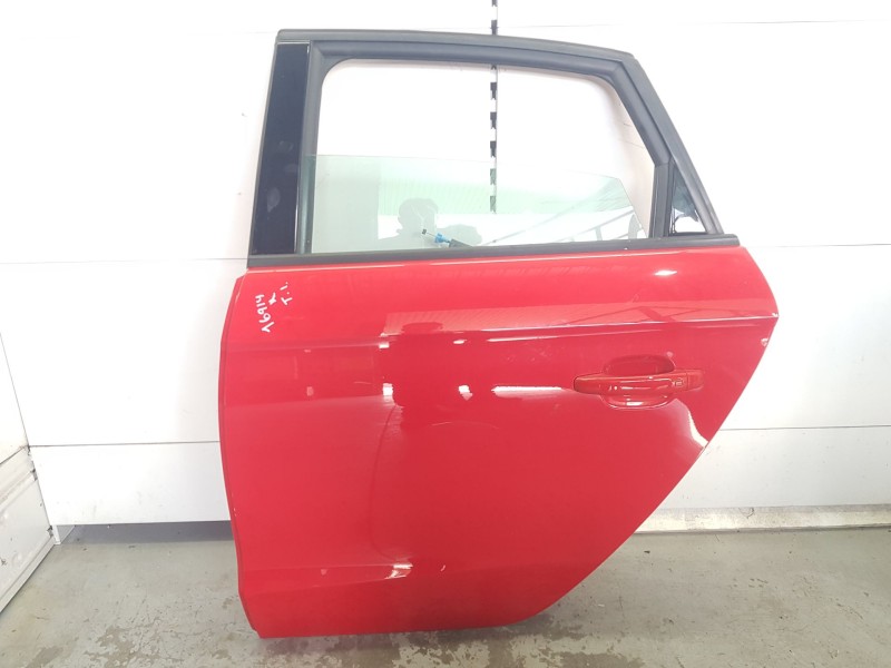 Recambio de puerta trasera izquierda para audi a1 sportback (8xa, 8xf) 1.6 tdi referencia OEM IAM 8X4833051B  