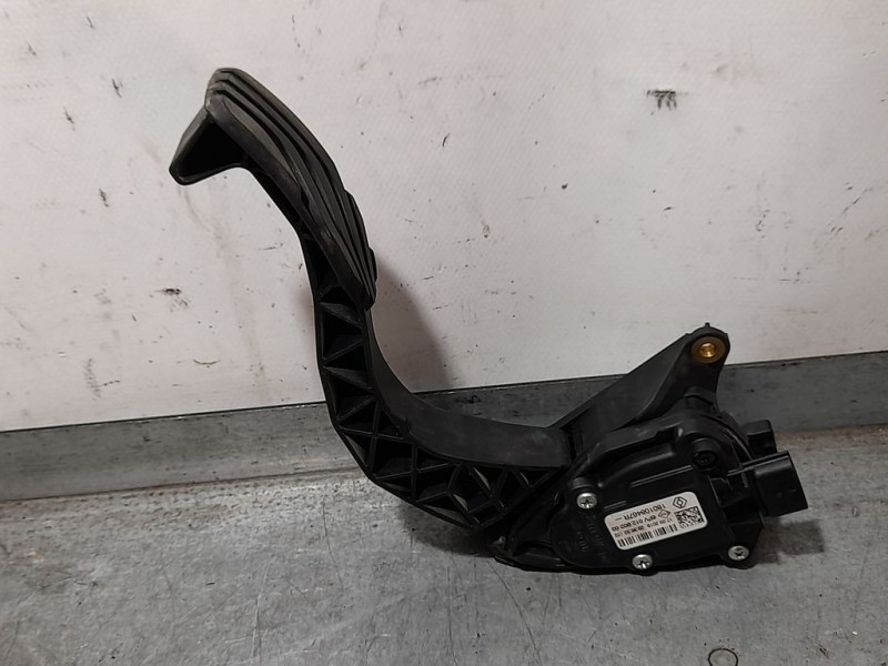 Recambio de pedal acelerador para dacia duster ii essential referencia OEM IAM 180108467R  