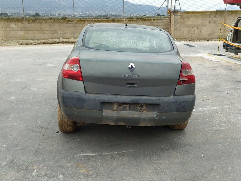 renault megane ii sedán (lm0/1_) del año 2004