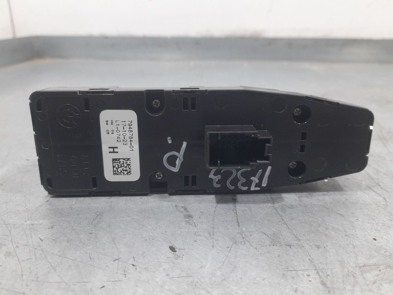 Recambio de mando elevalunas delantero izquierdo para bmw serie 1 lim. (f40) 118d referencia OEM IAM 794878401 C/MANDO RETROVISO