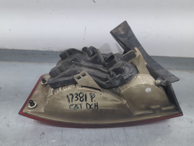 Recambio de piloto trasero derecho exterior para audi a4 b7 (8ec) 1.9 tdi referencia OEM IAM 8E5945096 A046341 HELLA