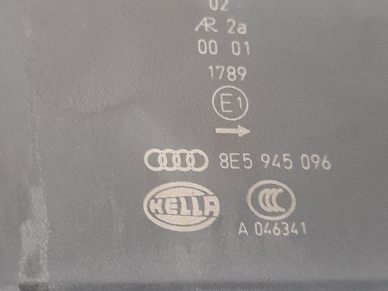 Recambio de piloto trasero derecho exterior para audi a4 b7 (8ec) 1.9 tdi referencia OEM IAM 8E5945096 A046341 HELLA