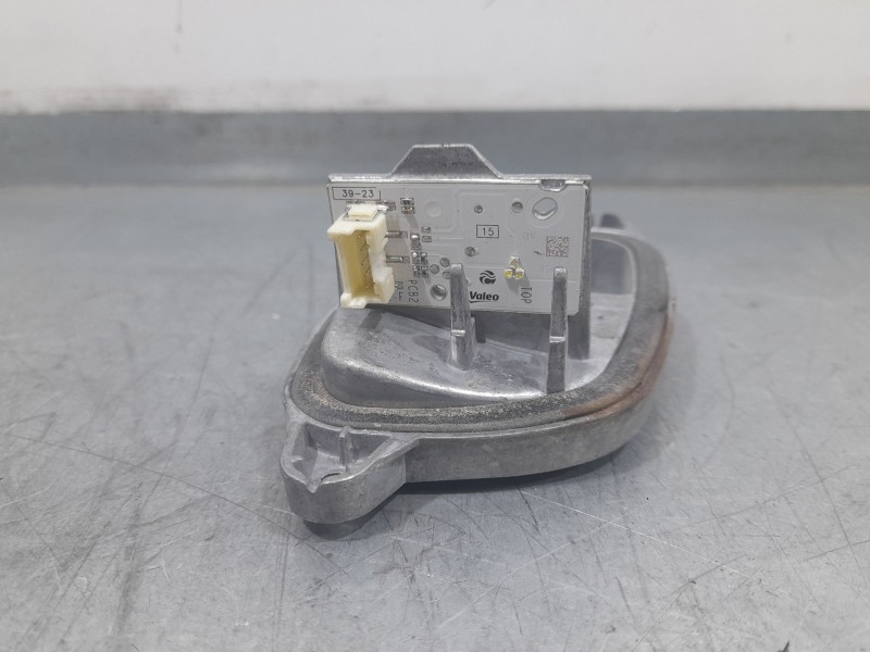 Recambio de disipador de calor para bmw serie 1 lim. (f40) 118d referencia OEM IAM 90159762 DERECHA 