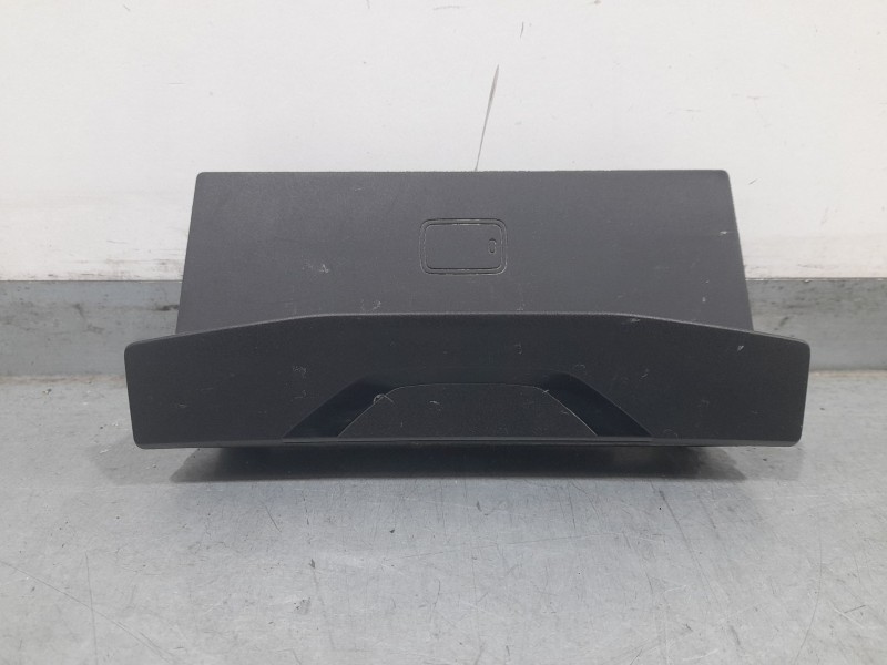 Recambio de cargador inductivo para bmw serie 1 lim. (f40) 118d referencia OEM IAM 5A6282701 24482510 MOLEX