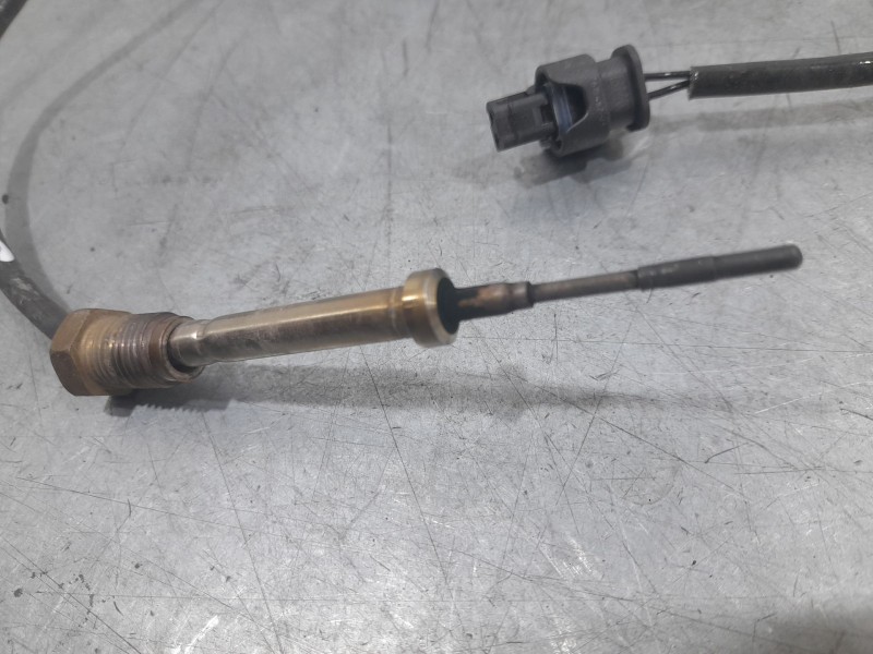 Recambio de sensor de temperatura para bmw serie 1 lim. (f40) 118d referencia OEM IAM 8589815 H11265700 DENSO