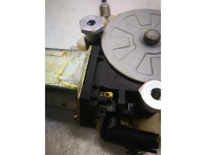 Recambio de elevalunas delantero derecho para volvo s40 berlina 1.8 cat (1834 cm3) referencia OEM IAM MMR511133  DOS PINS