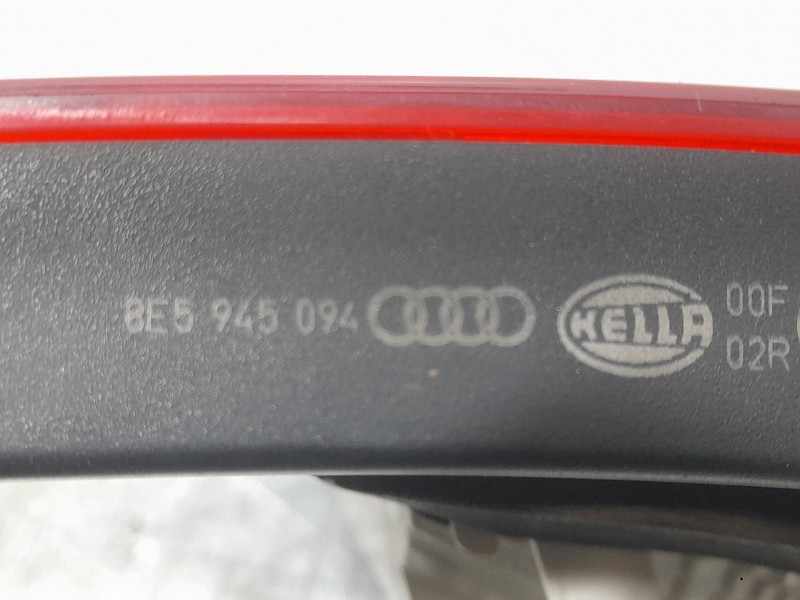 Recambio de piloto trasero derecho interior para audi a4 b7 (8ec) 1.9 tdi referencia OEM IAM 8E5945094 96503802 HELLA