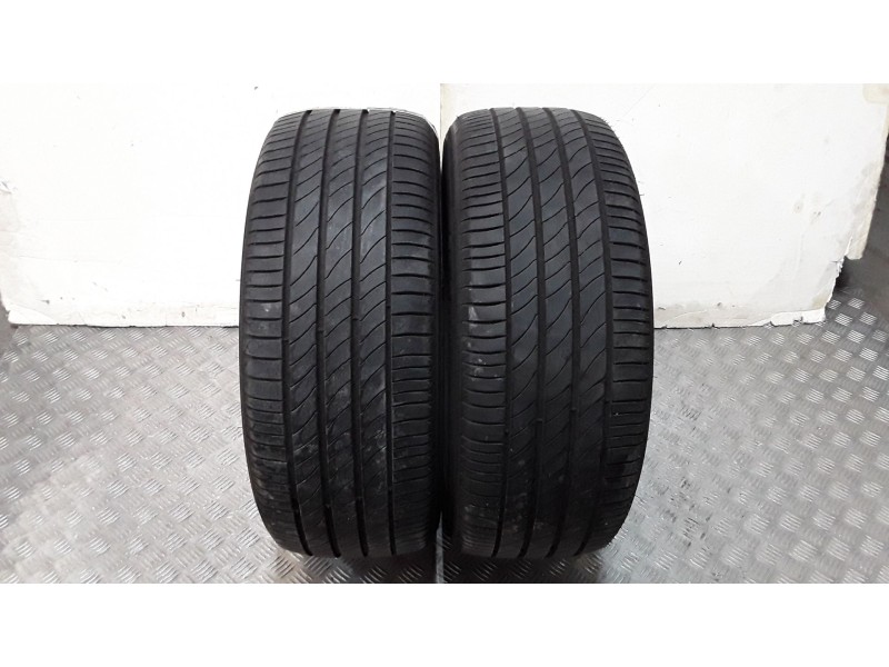 Recambio de neumatico pareja para neumaticos reutilizados - referencia OEM IAM 235501897W MICHELIN 235/50/18/97W