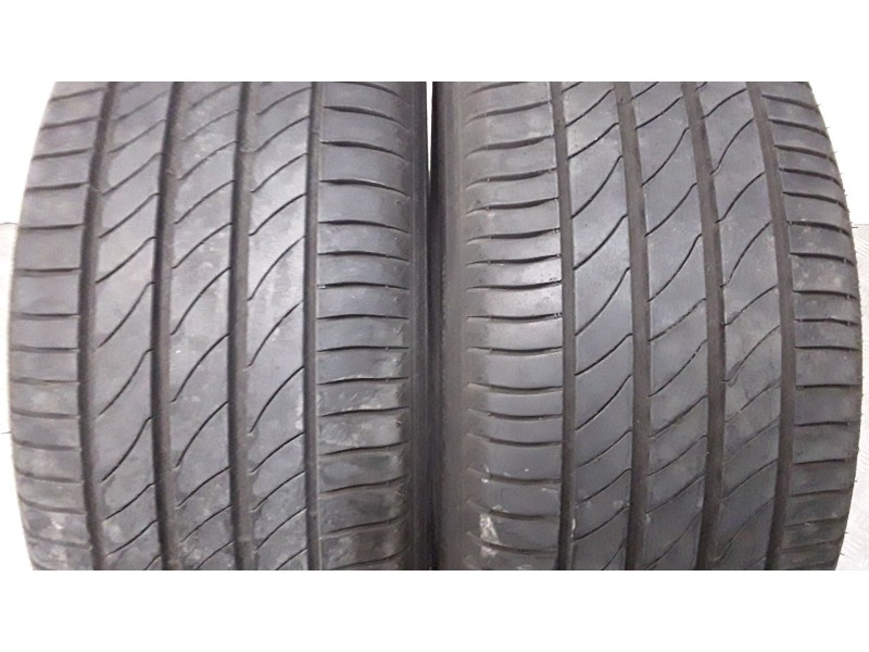 Recambio de neumatico pareja para neumaticos reutilizados - referencia OEM IAM 235501897W MICHELIN 235/50/18/97W