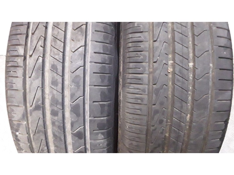 Recambio de neumatico pareja para neumaticos reutilizados - referencia OEM IAM 2355518100H HANKOOK 235/55/18/100H