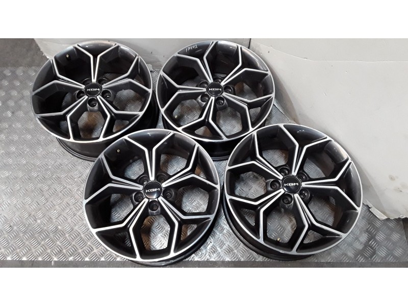 Recambio de juego llantas aluminio para kg mobility korando (c300) 1.5 referencia OEM IAM 7.5X18 5 TORN ET45.5 ROZADAS ALUMINIO