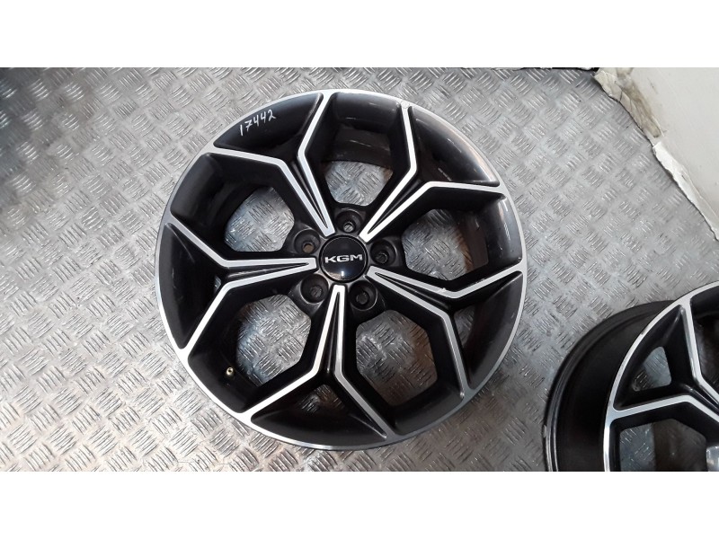 Recambio de juego llantas aluminio para kg mobility korando (c300) 1.5 referencia OEM IAM 7.5X18 5 TORN ET45.5 ROZADAS ALUMINIO