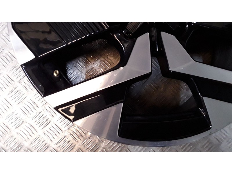 Recambio de llanta aluminio para peugeot 2008 ii (ud_, us_, uy_, uj_, ur_, uc_) 1.2 puretech 100 referencia OEM IAM 6.5X17 4 TOR