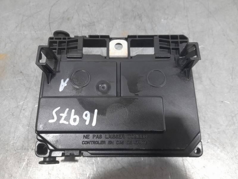 Recambio de caja reles / fusibles para citroën c6 (td_) 2.7 hdi referencia OEM IAM 9661682680  