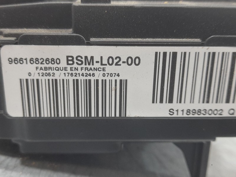 Recambio de caja reles / fusibles para citroën c6 (td_) 2.7 hdi referencia OEM IAM 9661682680  