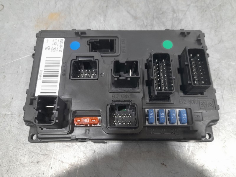 Recambio de caja reles / fusibles para citroën c6 (td_) 2.7 hdi referencia OEM IAM 9656148180 S120017001 SIEMENS