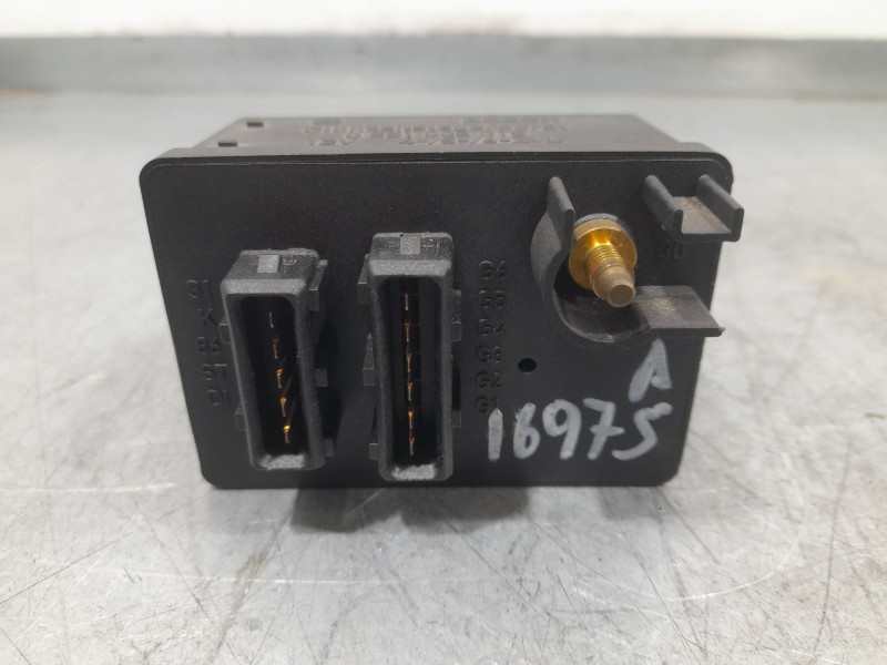 Recambio de caja precalentamiento para citroën c6 (td_) 2.7 hdi referencia OEM IAM 0281003018 BOSCH 