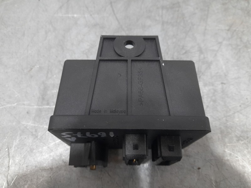 Recambio de caja precalentamiento para citroën c6 (td_) 2.7 hdi referencia OEM IAM 0281003018 BOSCH 