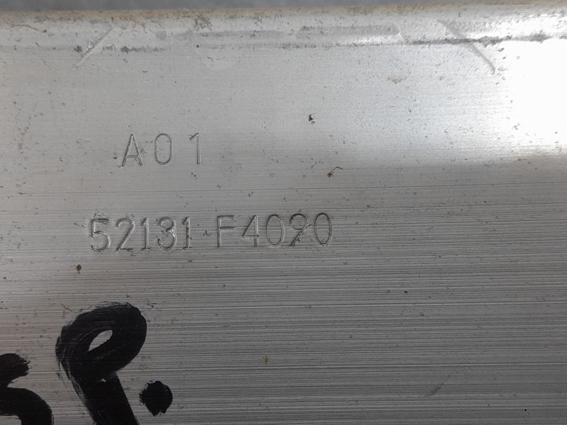 Recambio de refuerzo paragolpes delantero para toyota c-hr hybrid advance referencia OEM IAM 52131F4090 TRAVIESA 