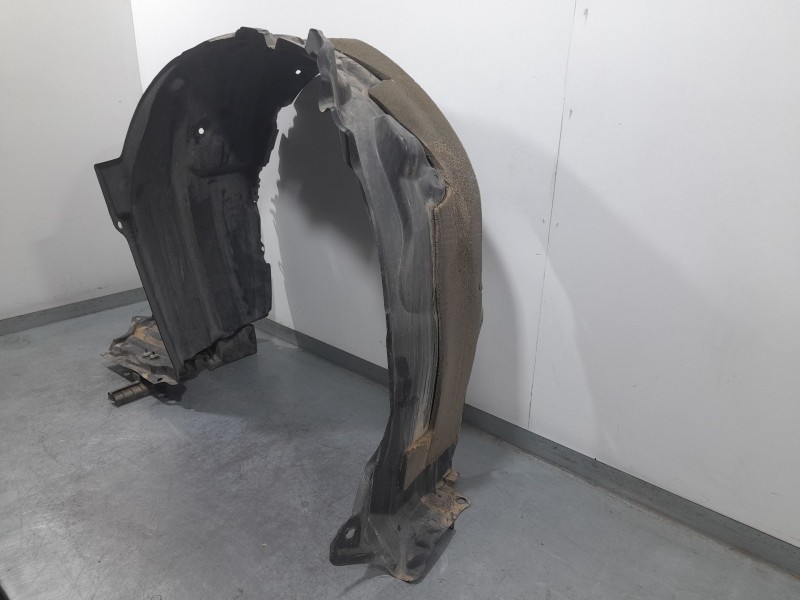 Recambio de plastico pase rueda del. dch. para toyota c-hr hybrid advance referencia OEM IAM 53875F4012 53851F4020 