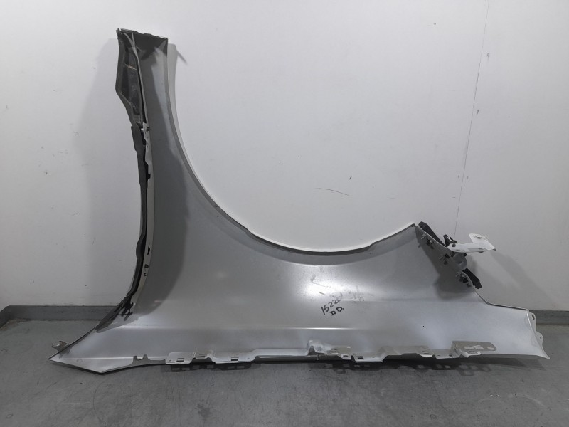 Recambio de aleta delantera derecha para peugeot 508 gt line referencia OEM IAM 9816032680  