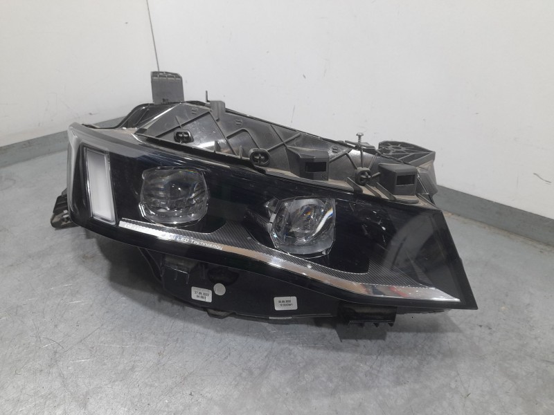 Recambio de faro derecho para peugeot 508 gt line referencia OEM IAM 9839014080 89915014 VALEO