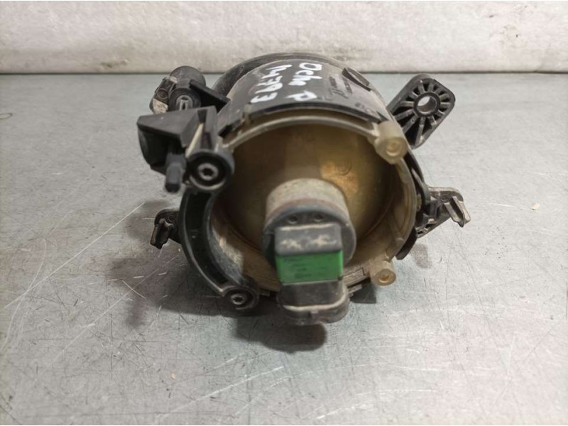 Recambio de faro antiniebla derecho para mercedes-benz clase b (w245) 180 cdi (245.207) referencia OEM IAM A2518200856 030507600