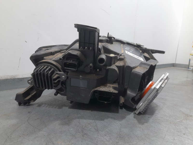 Recambio de faro izquierdo para peugeot 508 gt line referencia OEM IAM 9839014380 89915015 VALEO