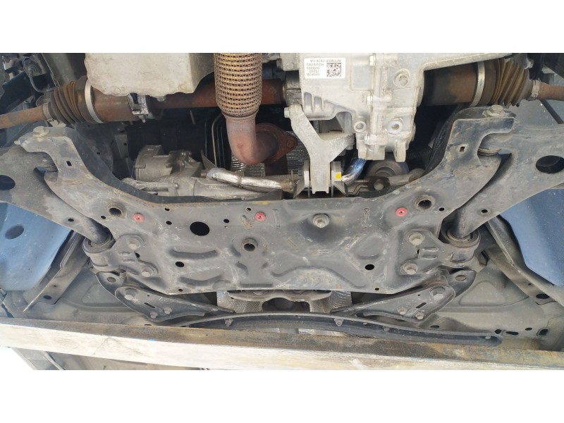 Recambio de puente delantero para ford focus iii 1.0 ecoboost referencia OEM IAM 2207173  
