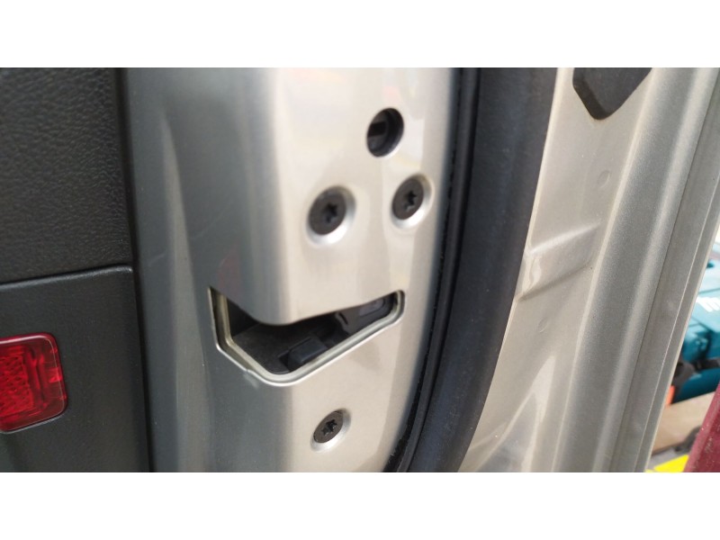 Recambio de cerradura puerta delantera derecha para ford focus iii 1.0 ecoboost referencia OEM IAM 2066073  