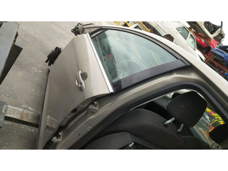 Recambio de puerta delantera izquierda para ford focus iii 1.0 ecoboost referencia OEM IAM 2147846 ROZADA 