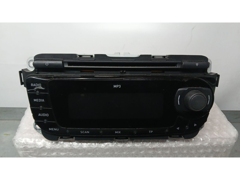 Recambio de sistema audio / radio cd para seat leon (1p1) 1.9 tdi referencia OEM IAM 1P0035153D ROZADO 