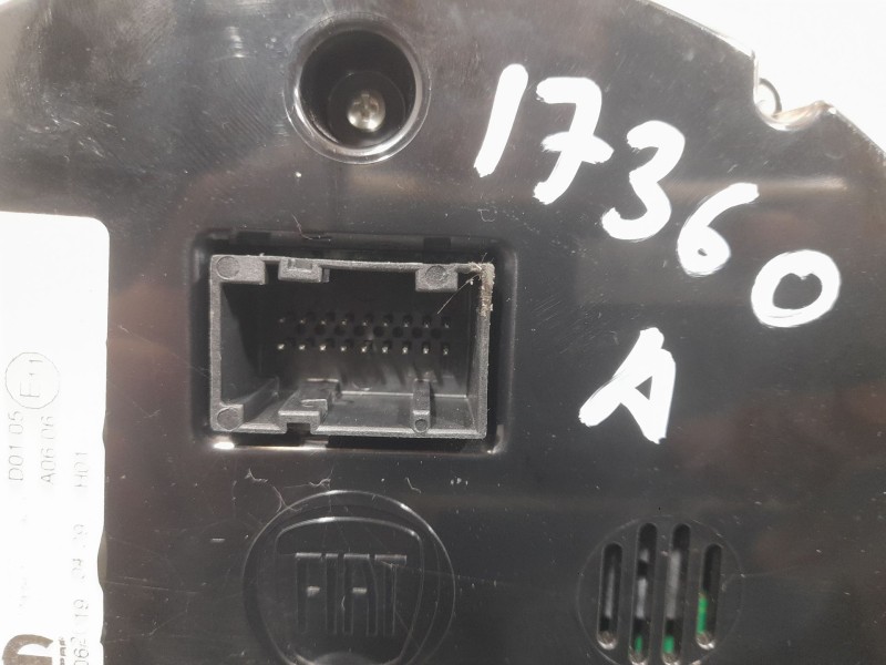 Recambio de cuadro instrumentos para fiat 500 (312_) 1.2 (312axa1a) referencia OEM IAM 7356951370 503015500021 MOPAR