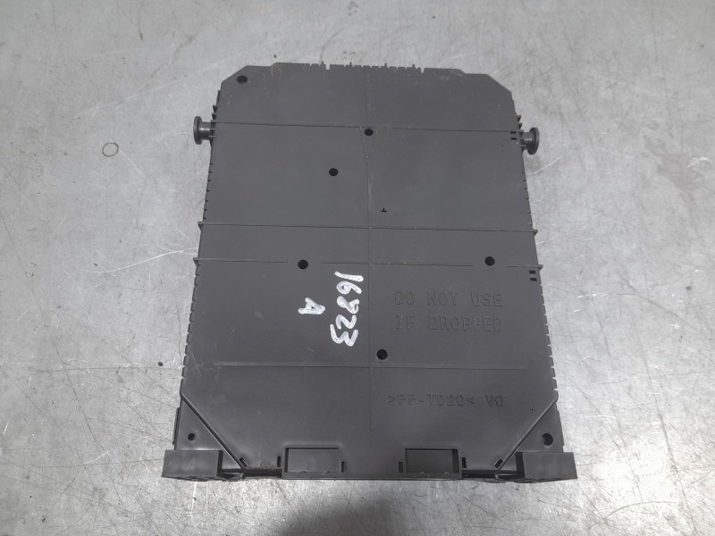 Recambio de caja reles / fusibles para opel crossland x / crossland (p17, p2qo) 1.5 turbo d (75) referencia OEM IAM 9819851480  