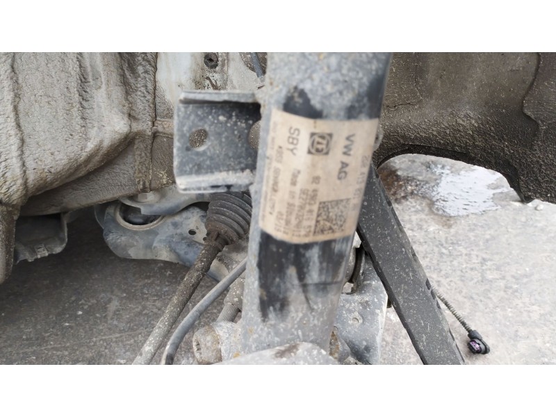 Recambio de amortiguador delantero derecho para seat ibiza v (kj1, kjg) 1.0 mpi referencia OEM IAM 2Q0413031AN  