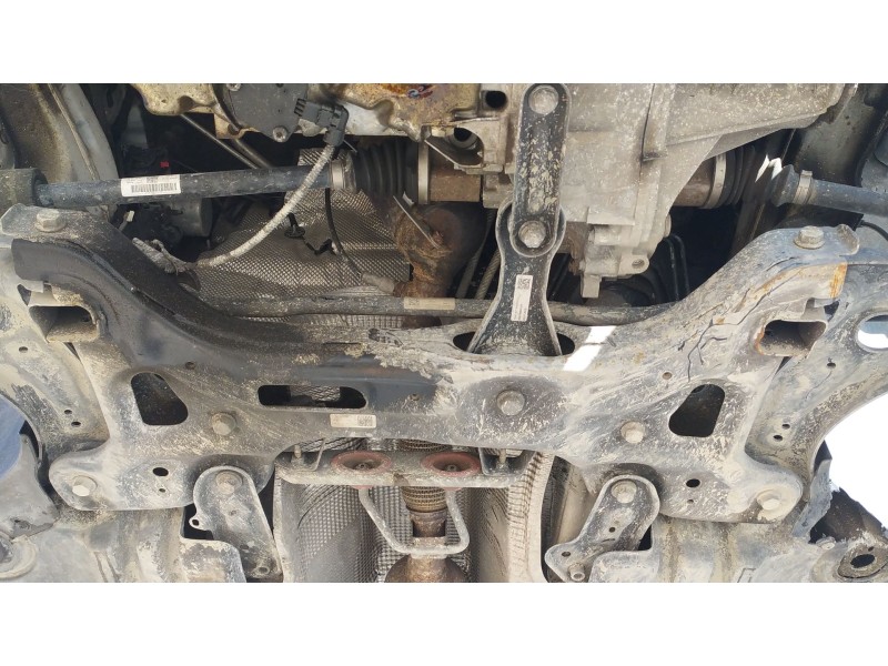Recambio de puente delantero para seat ibiza v (kj1, kjg) 1.0 mpi referencia OEM IAM 2Q0199315  