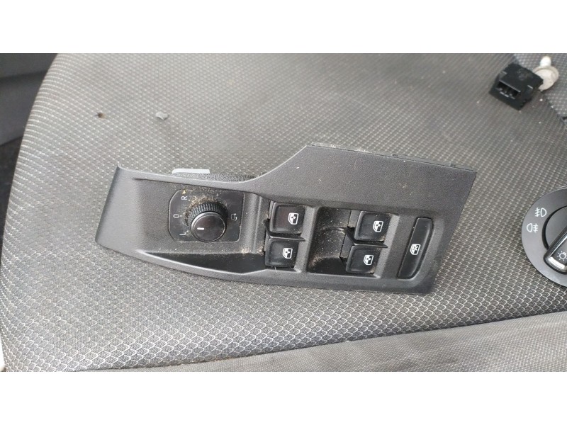 Recambio de mando elevalunas delantero izquierdo para seat ibiza v (kj1, kjg) 1.0 mpi referencia OEM IAM 5G0959857FWHS C/MANDO R