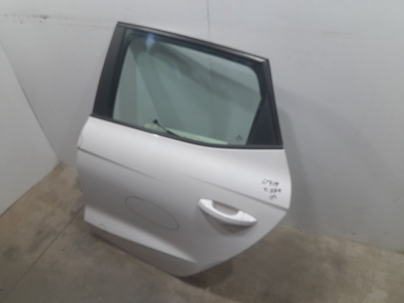 Recambio de puerta trasera izquierda para seat ibiza v (kj1, kjg) 1.0 mpi referencia OEM IAM 6F0833051E  
